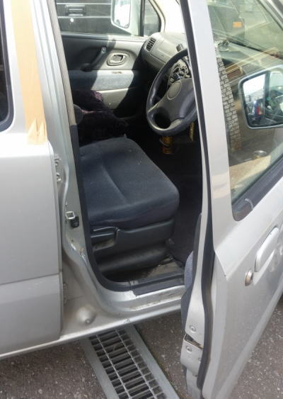 小金井自動車鈑金塗装 小金井自動車 小山市 自動車修理 板金塗装 車検 自動車整備 オークション代行 新車 中古車販売